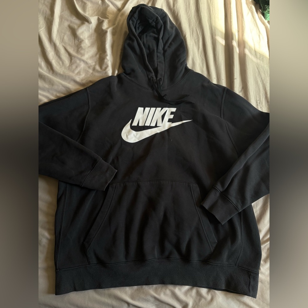 Nike Men's Black and White Logo Hoodie